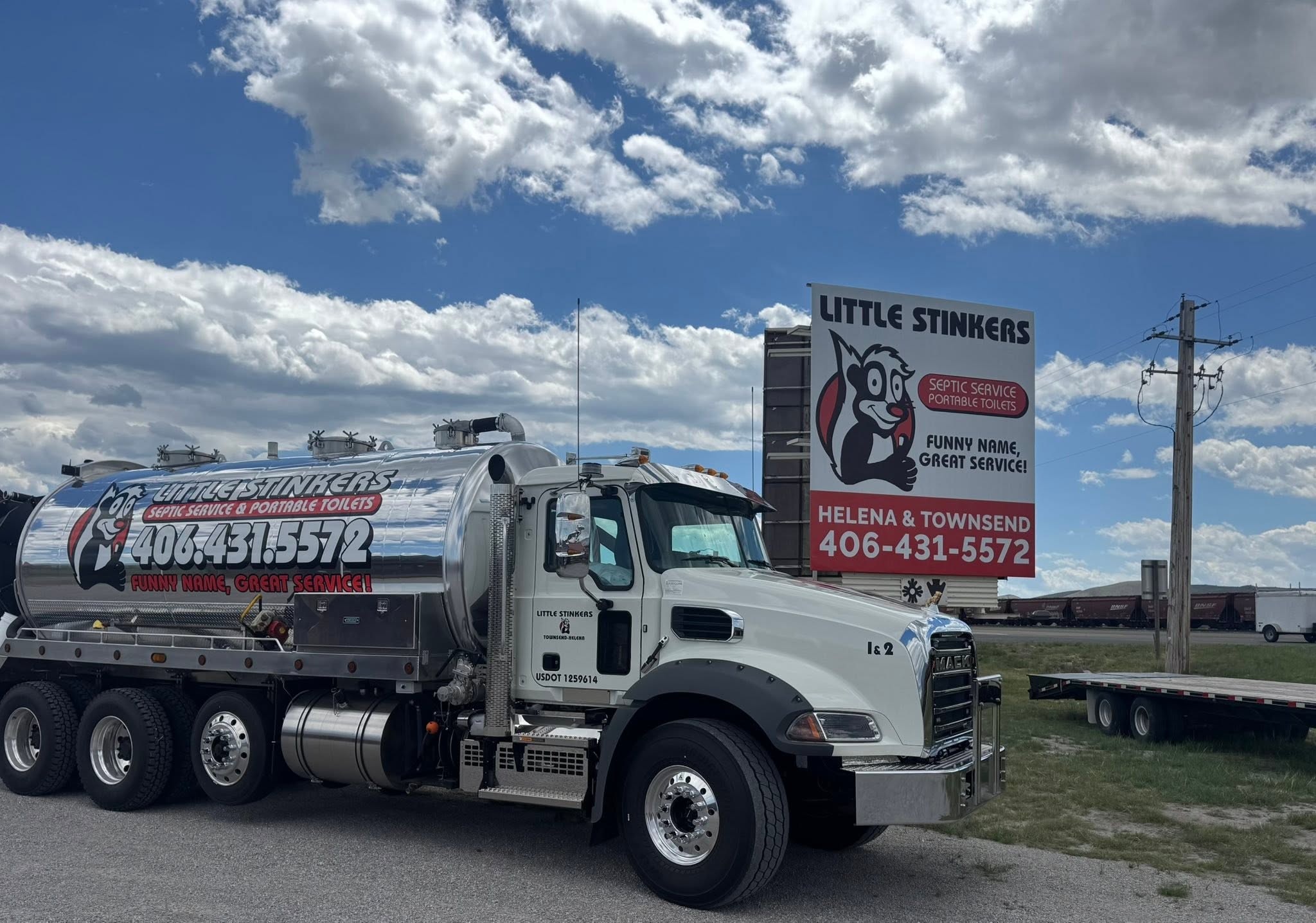 Little Stinkers Helena septic service truck, view 6